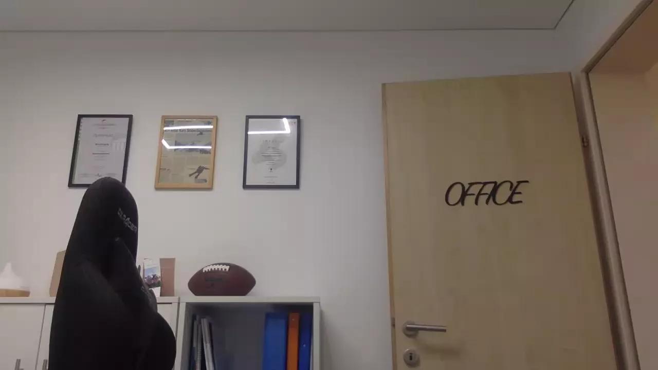 Sexyfreak1994 on Cam4 