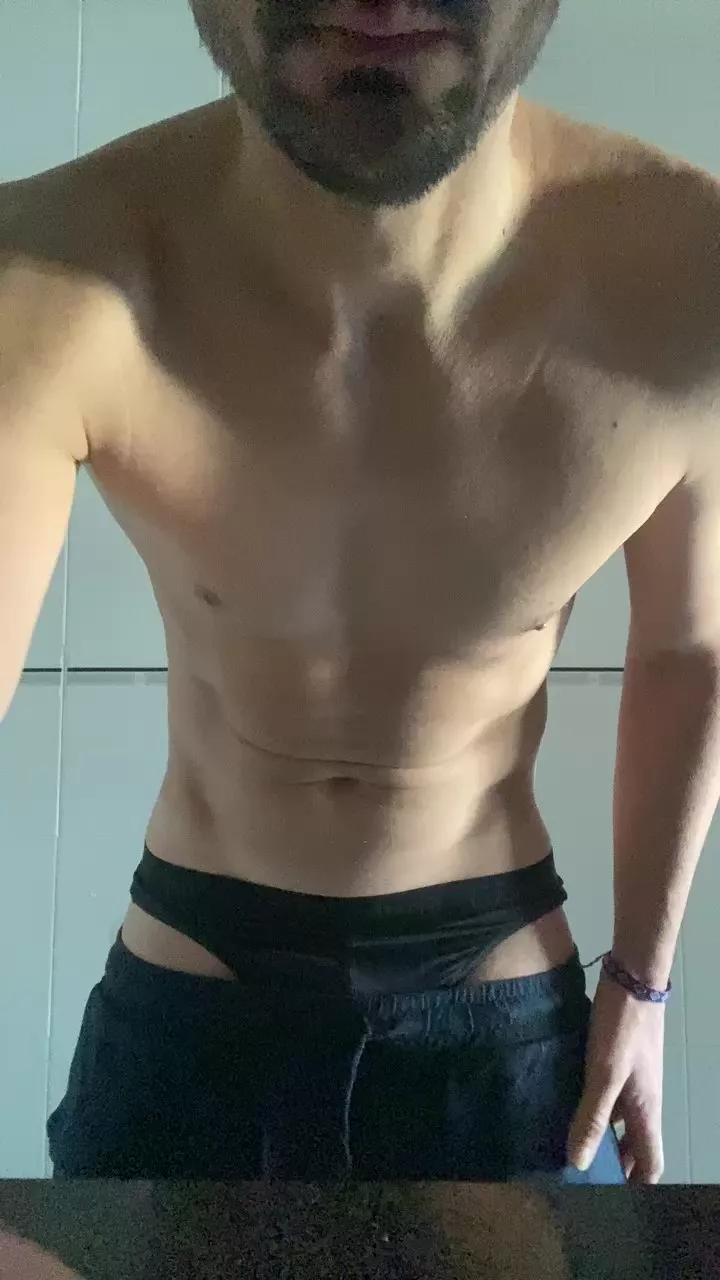 sexyfriskis on Cam4 