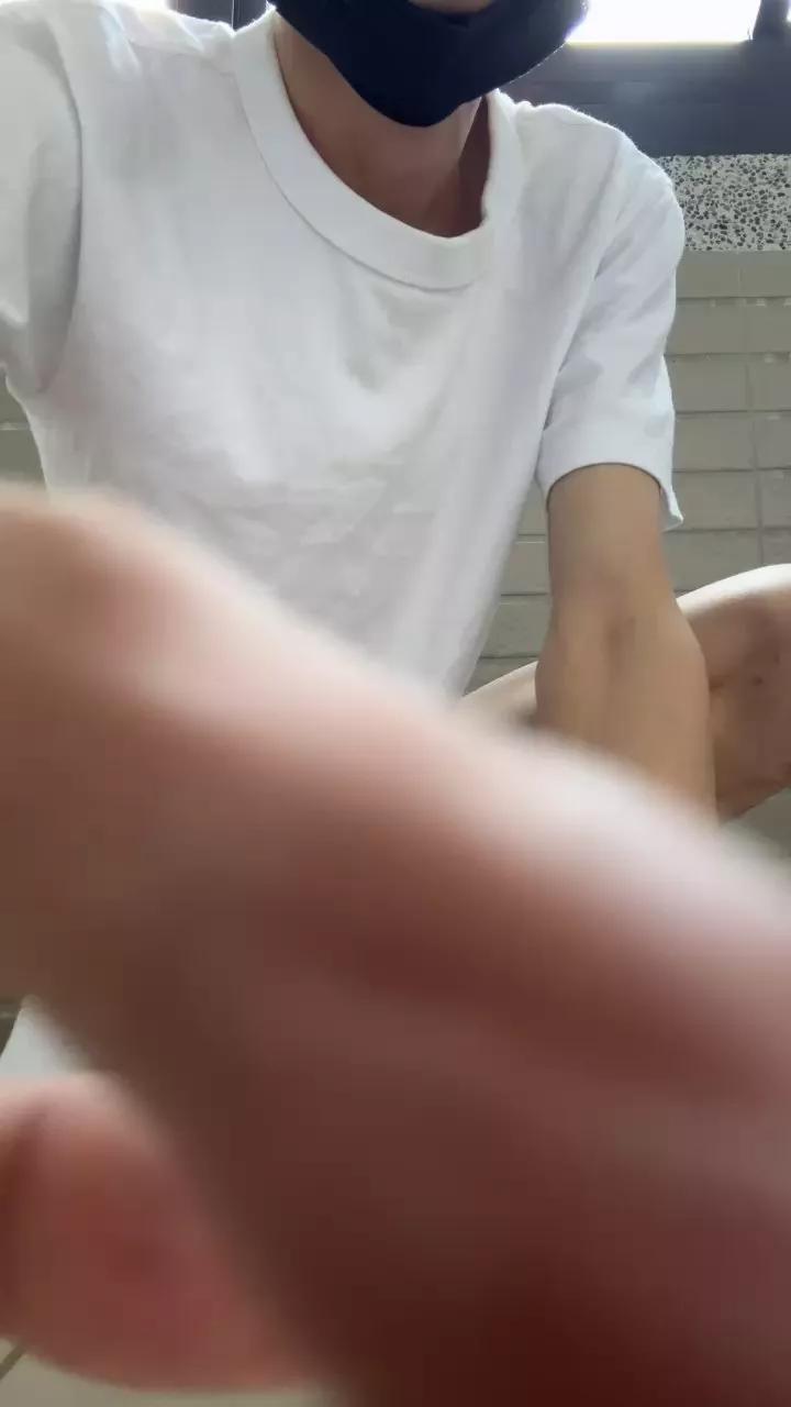 skin168 on Cam4 