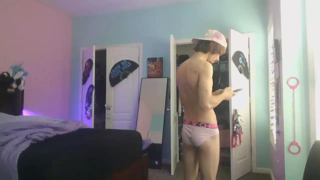 SlaveboiChaz on Cam4 