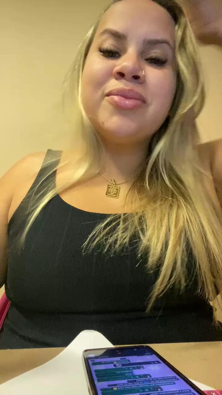 Solmaia on Cam4 