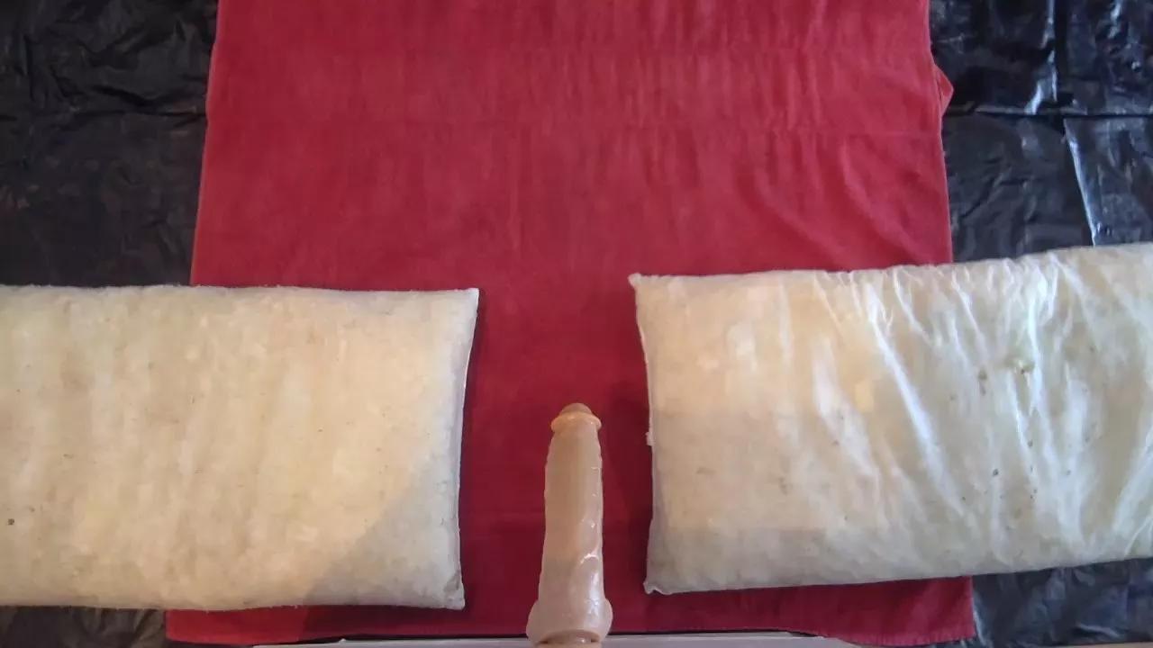 SoloAssPlayer on Cam4 