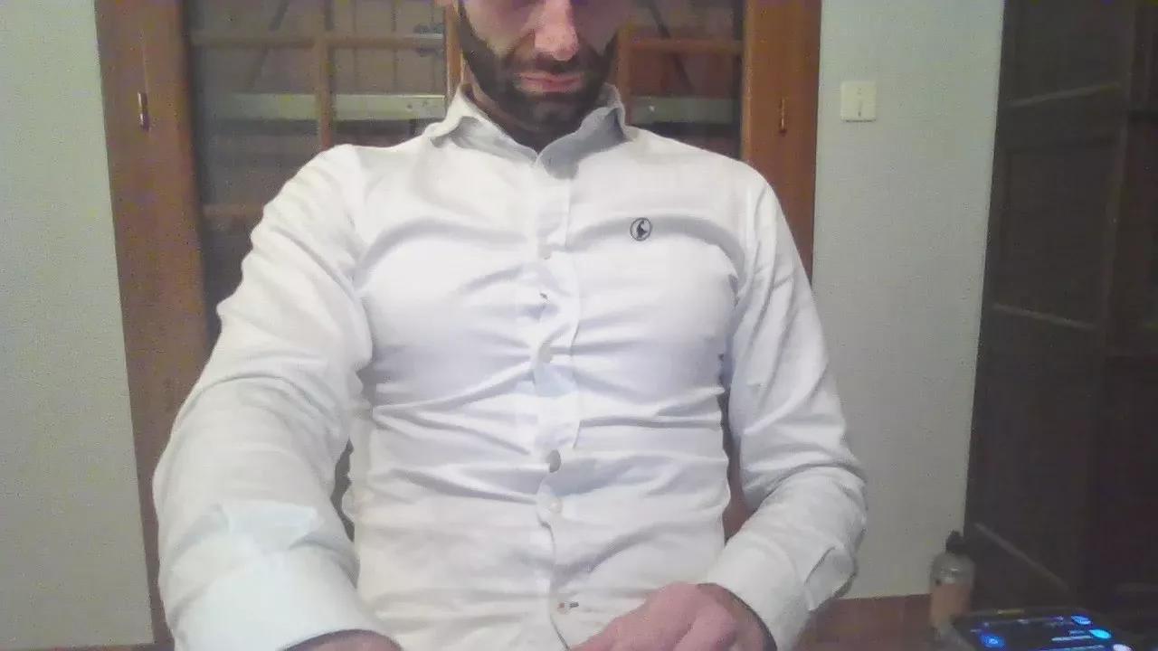 soumisdocile40 on Cam4 