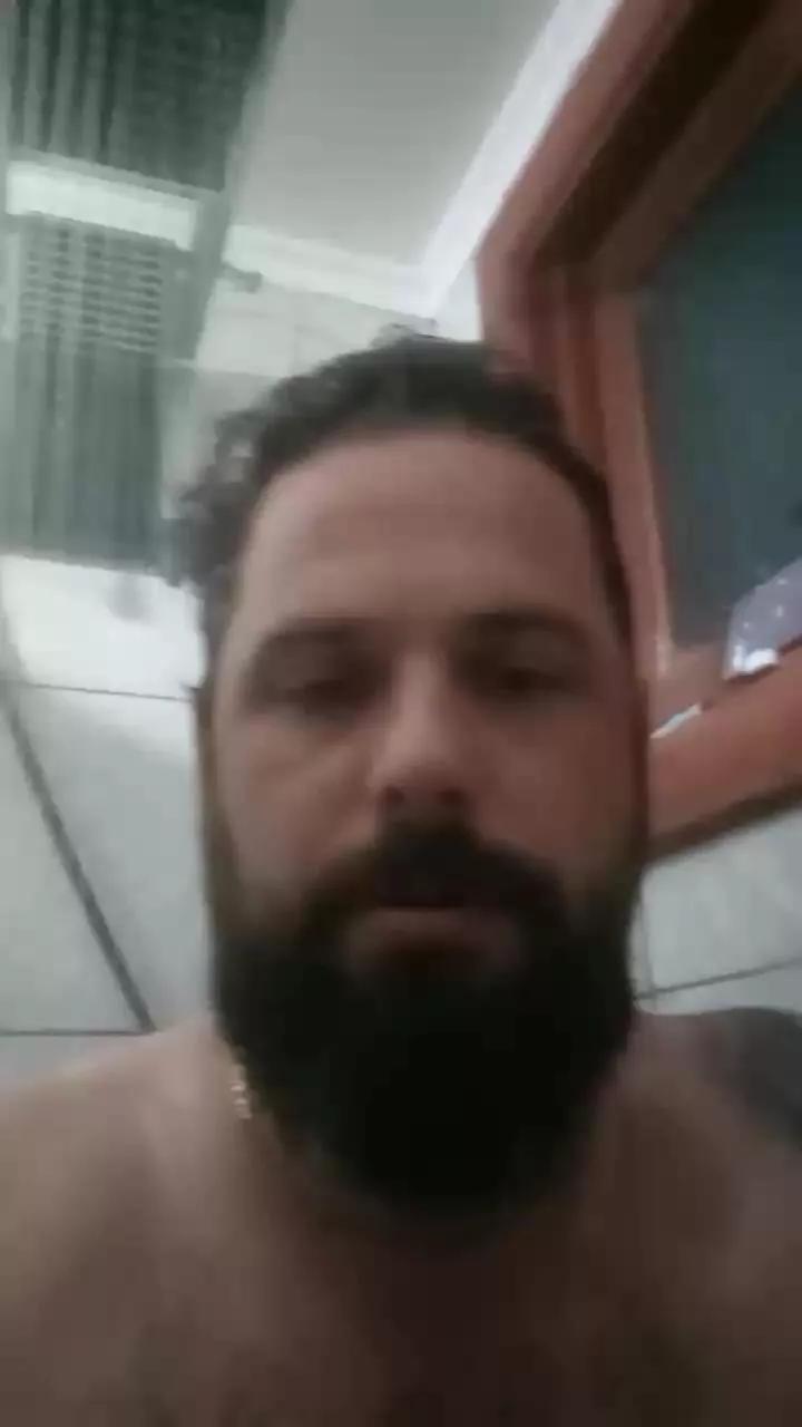 SouUber on Cam4 