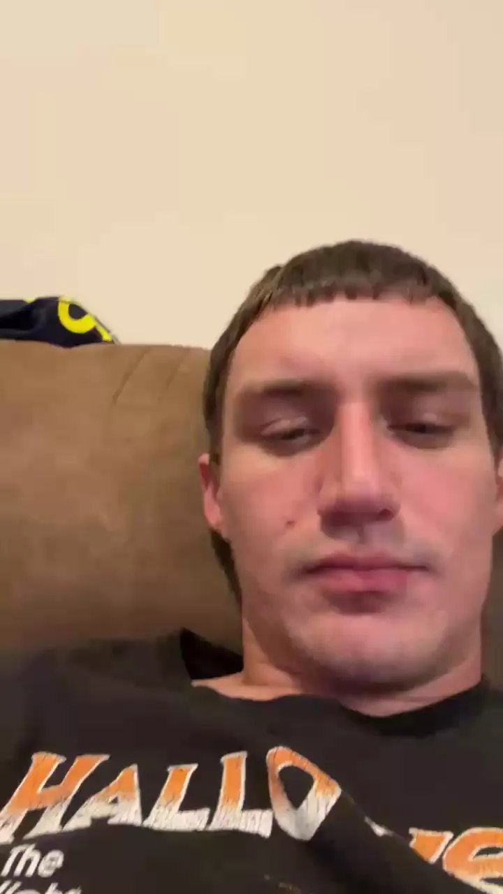 Offline SteelersBulls6 on Cam4