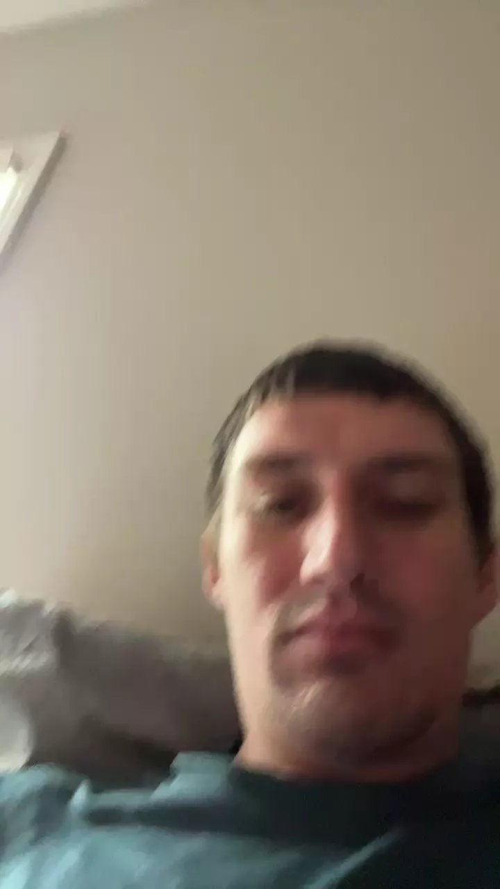 Offline SteelersBulls6 on Cam4