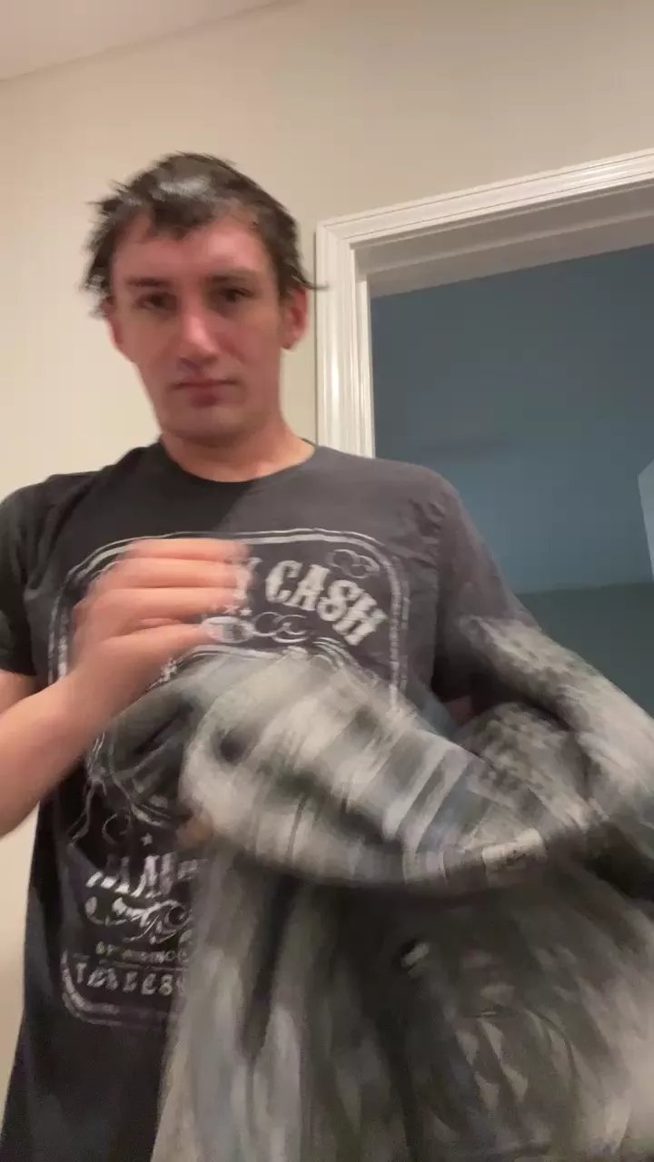 Offline SteelersBulls6 on Cam4