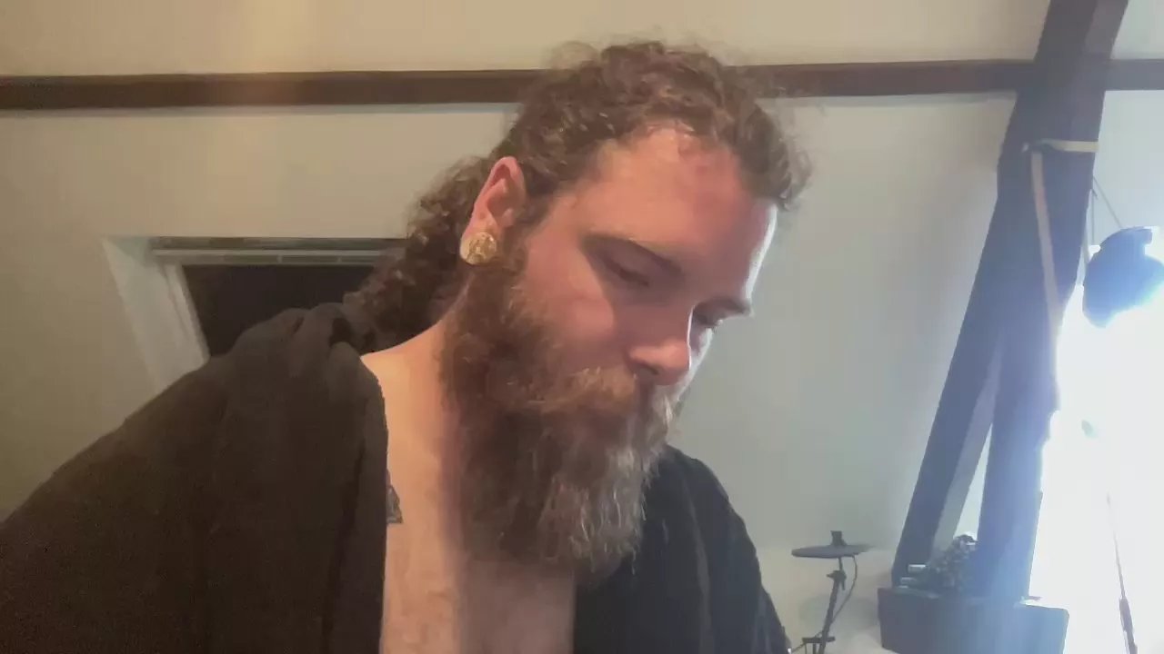 Offline Stve05 on Cam4