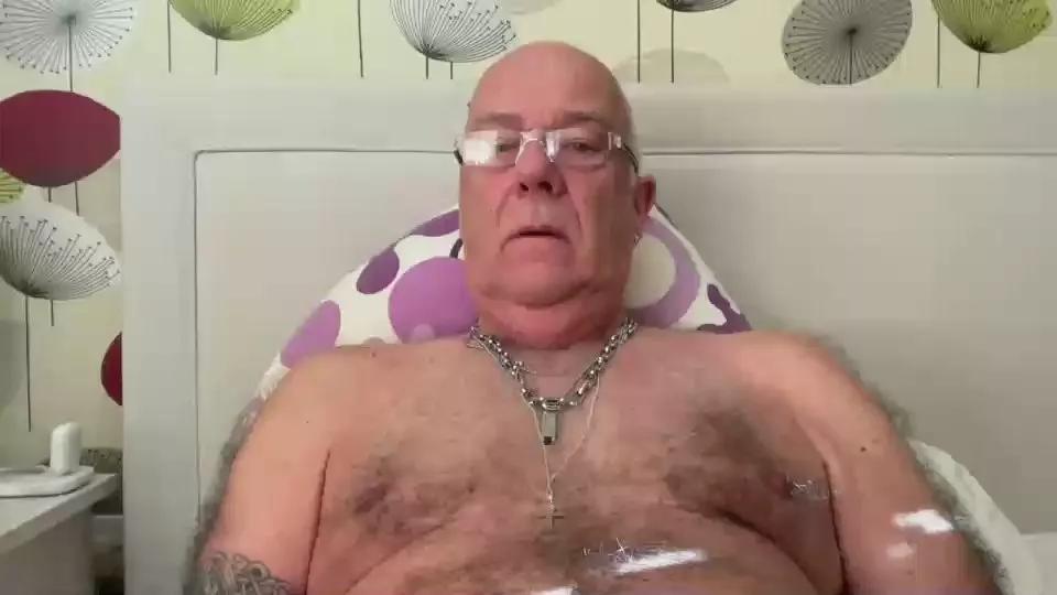 The_helmet7 on Cam4 