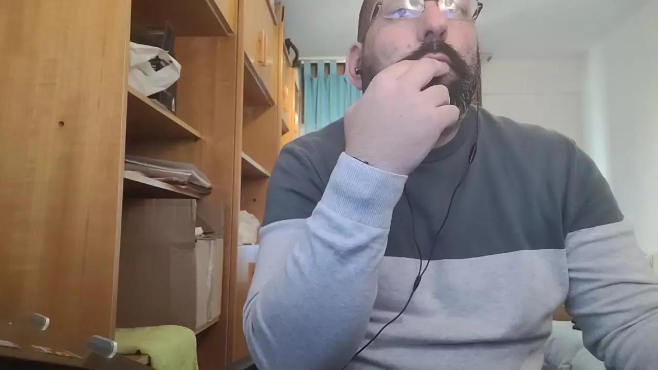 the_moontiger on Cam4 