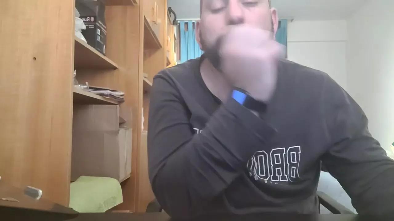the_moontiger on Cam4 