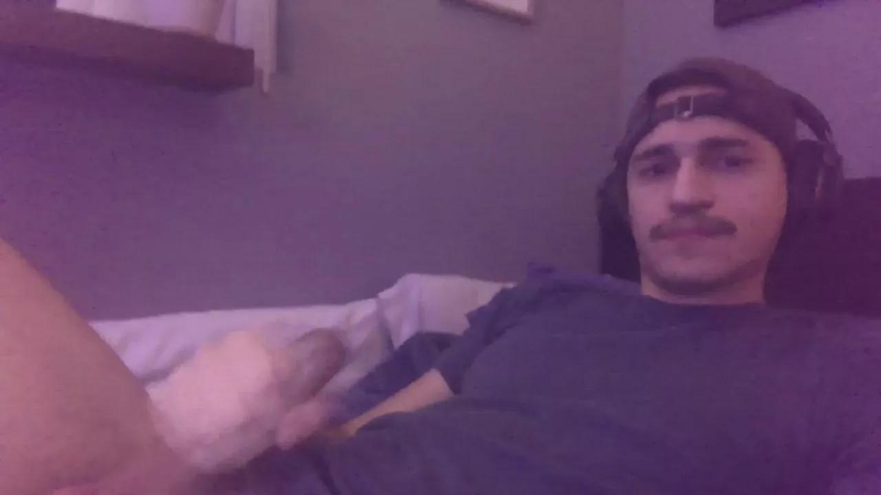 TheBigShip on Cam4 