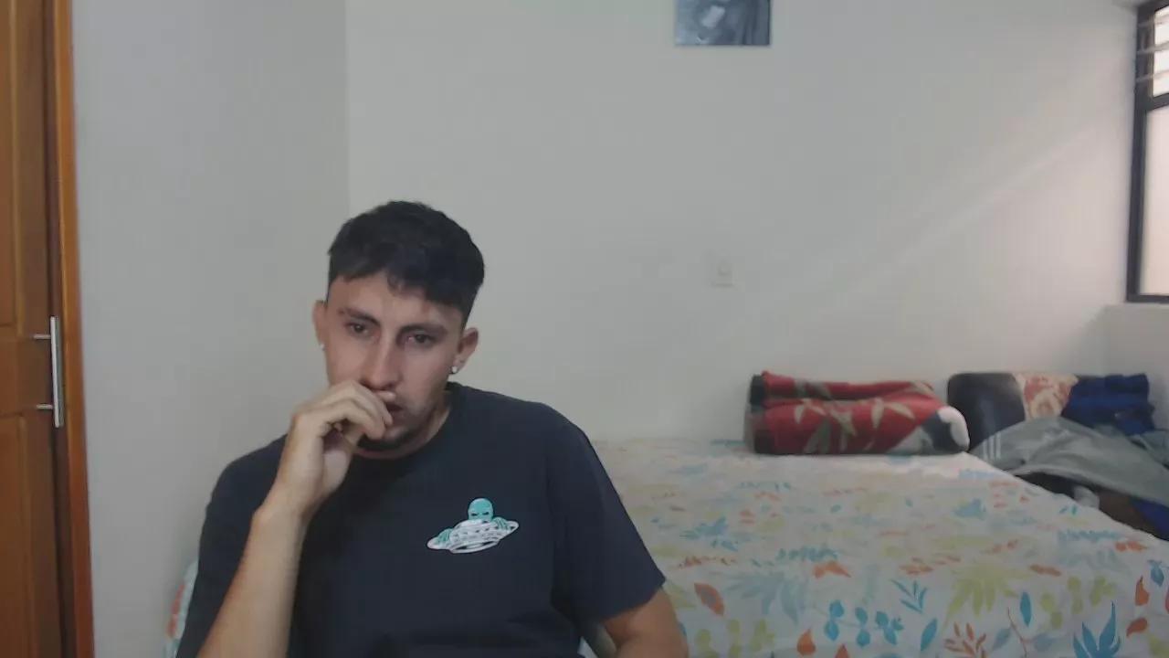 theo_collins on Cam4 