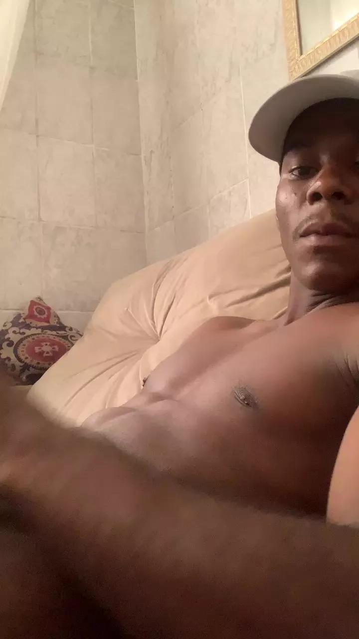 Theus4561 on Cam4 