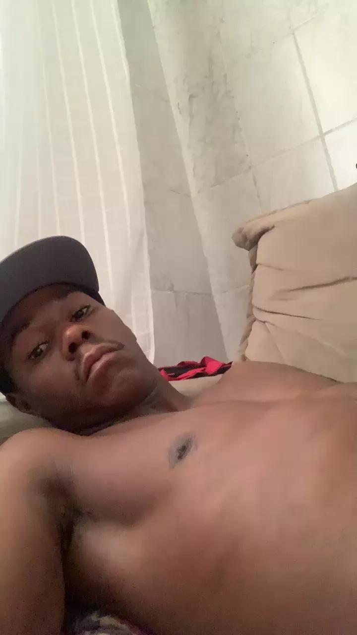 Theus4561 on Cam4 