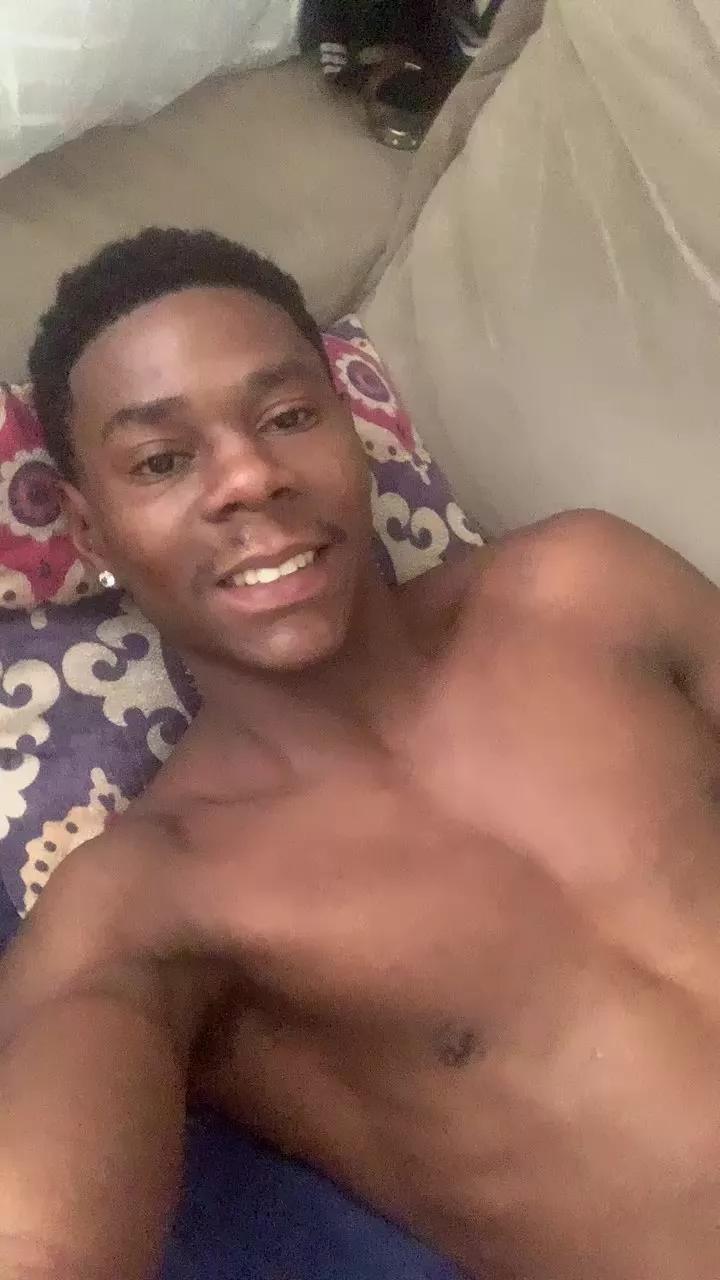 Theus4561 on Cam4 