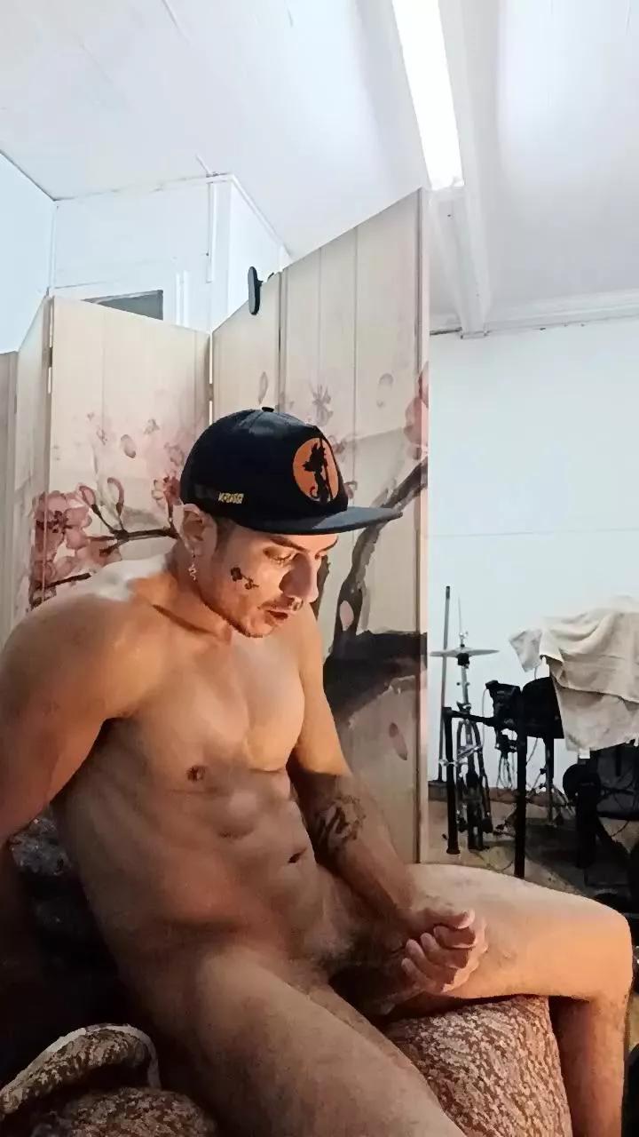 thisclownboy on Cam4 