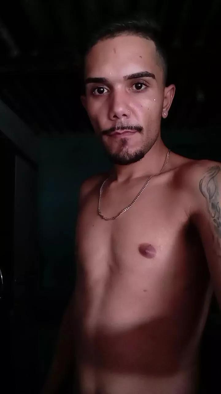 Tiito2020 on Cam4 