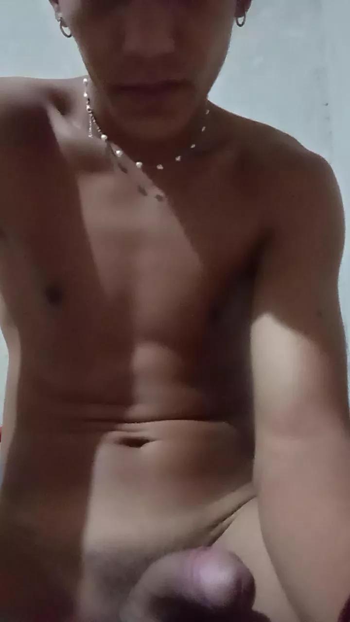 tobiasgomez21 on Cam4 