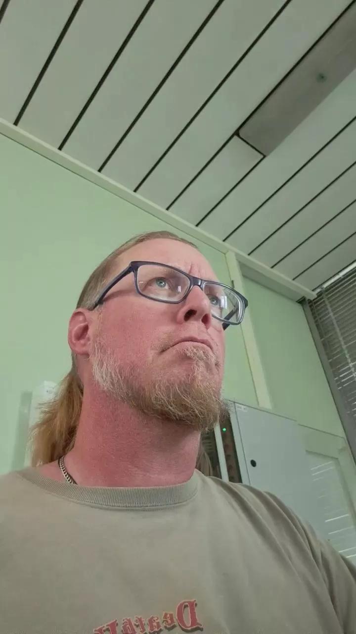 toebsexxx on Cam4 