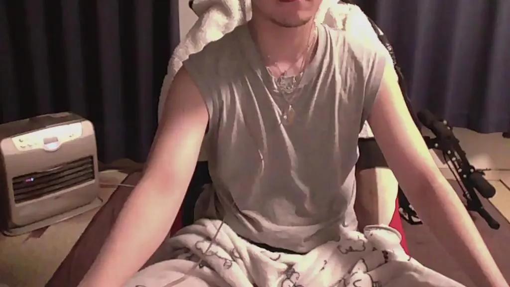 toramaruuuu on Cam4 