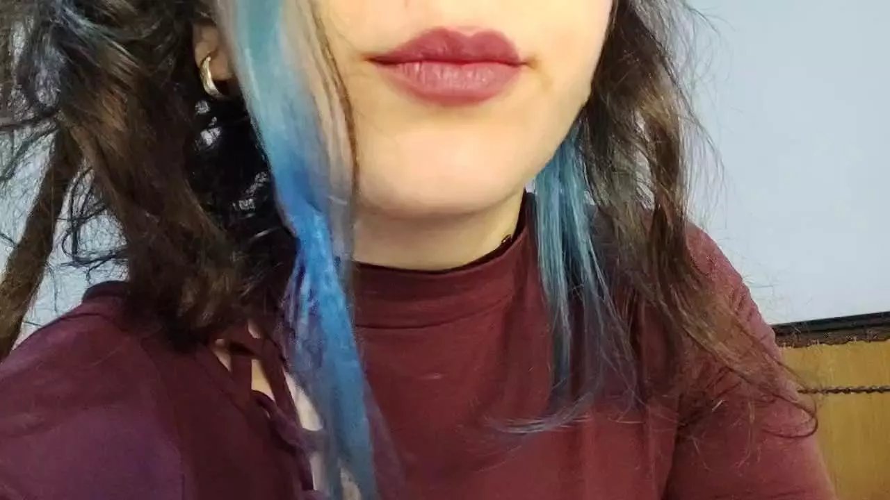 Offline totem45 on Cam4