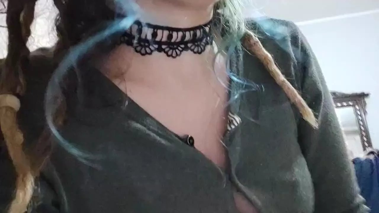 Offline totem45 on Cam4