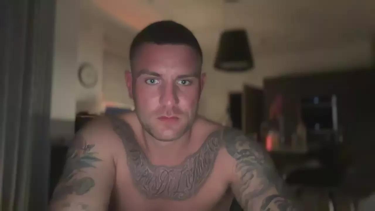 TWOPEESINAPOD on Cam4 