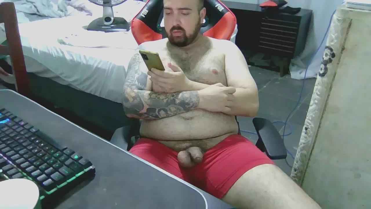 Umdoidoqualquer on Cam4 