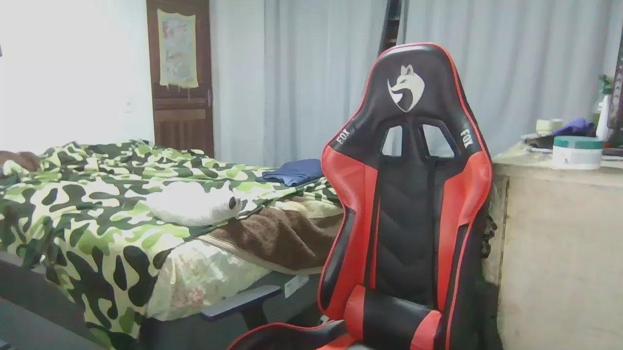 Umdoidoqualquer on Cam4 