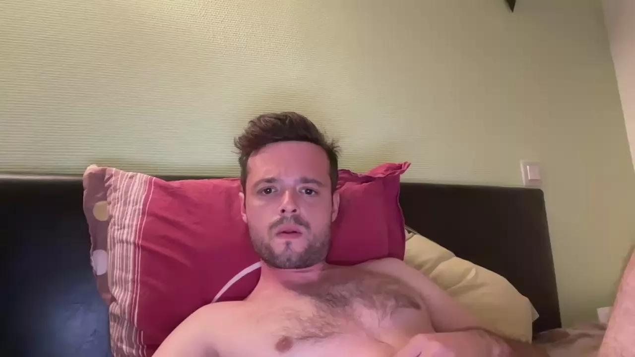 uncut_cock65 on Cam4 