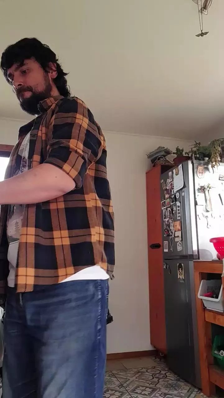 Offline VecinoChileno on Cam4