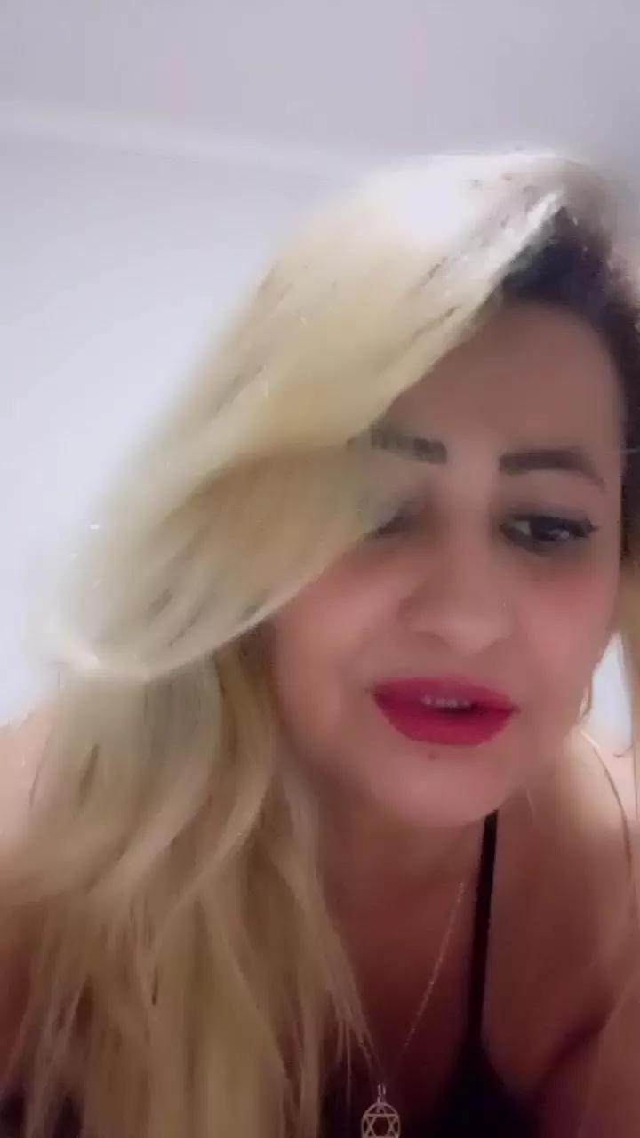 Vivialves on Cam4 