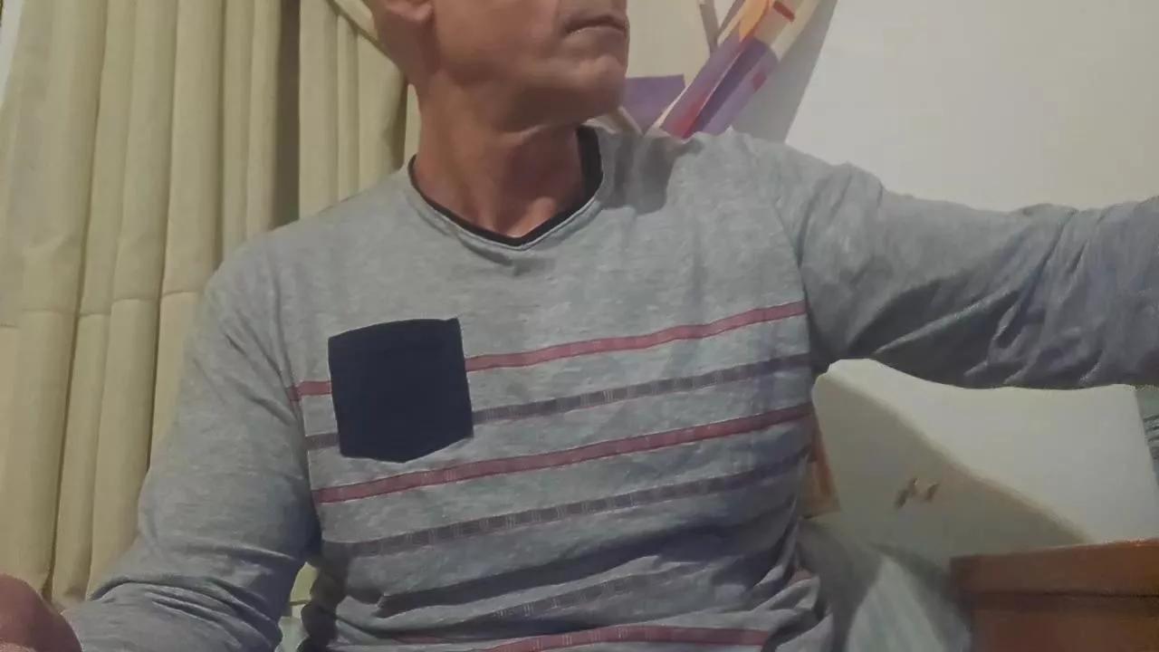 voneicken on Cam4 