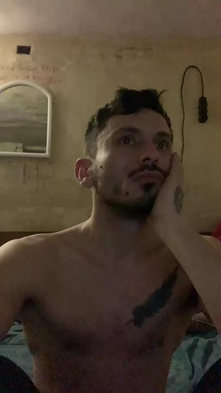 Xallix on Cam4 