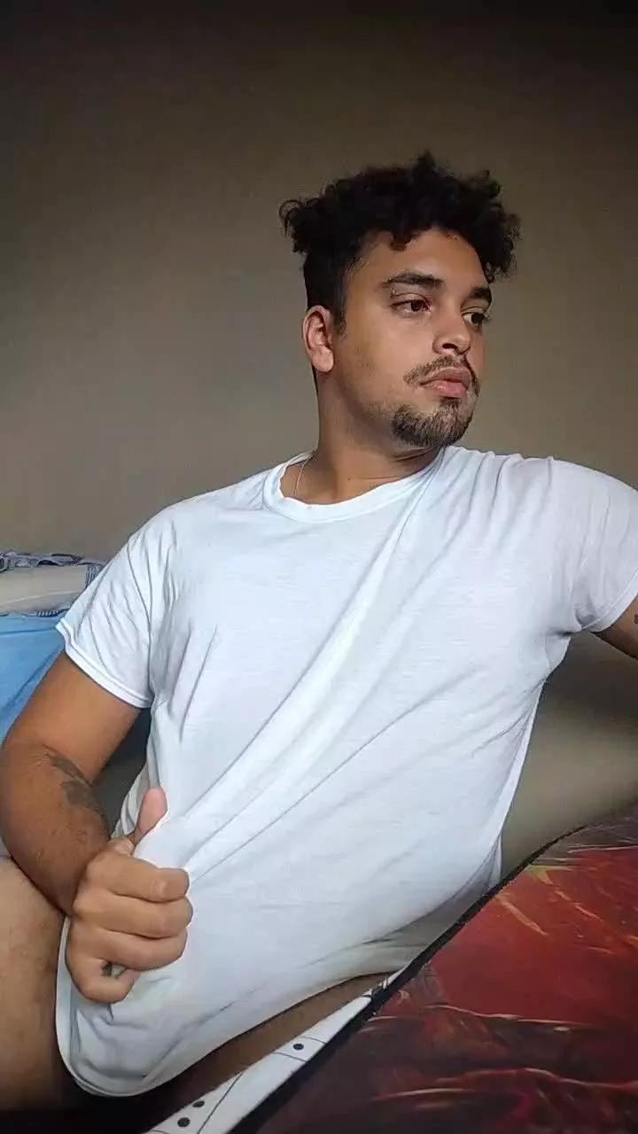 xcumshot3323 on Cam4 