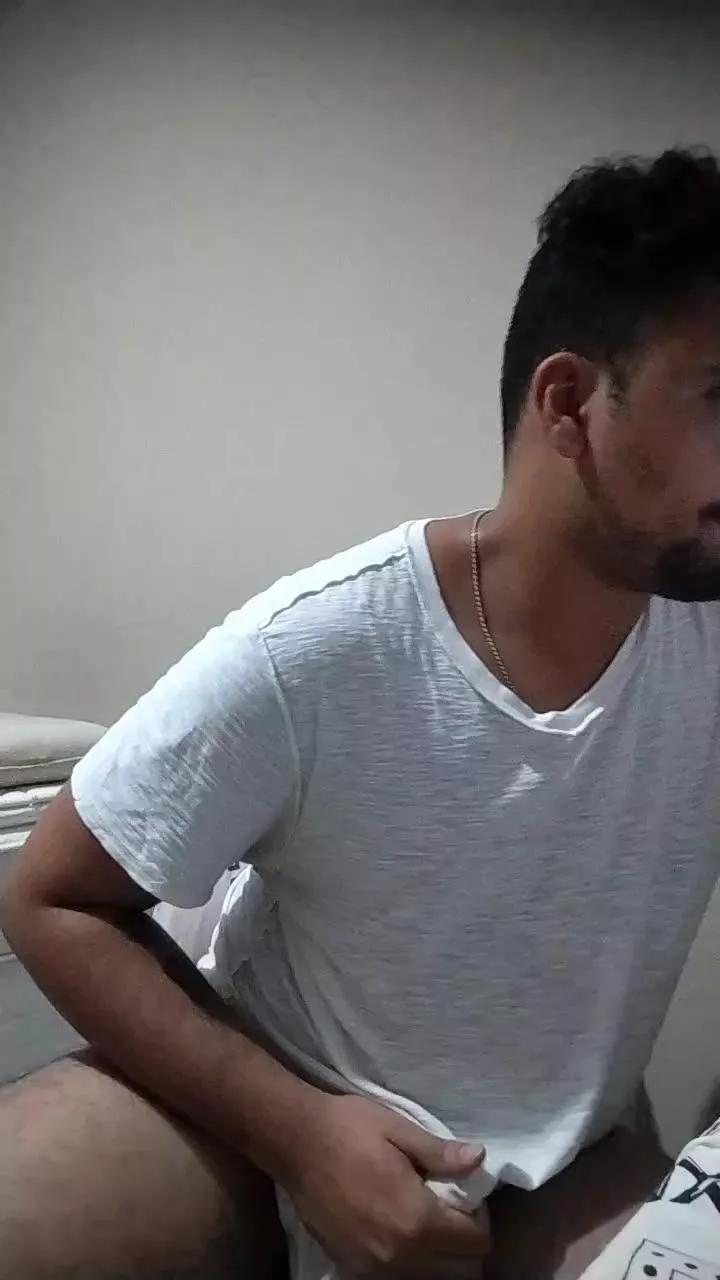 xcumshot3323 on Cam4 