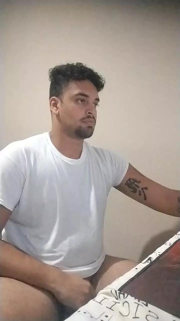 xcumshot3323 on Cam4 