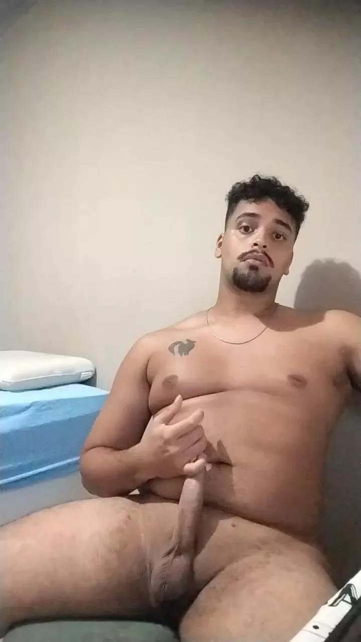 xcumshot3323 on Cam4 