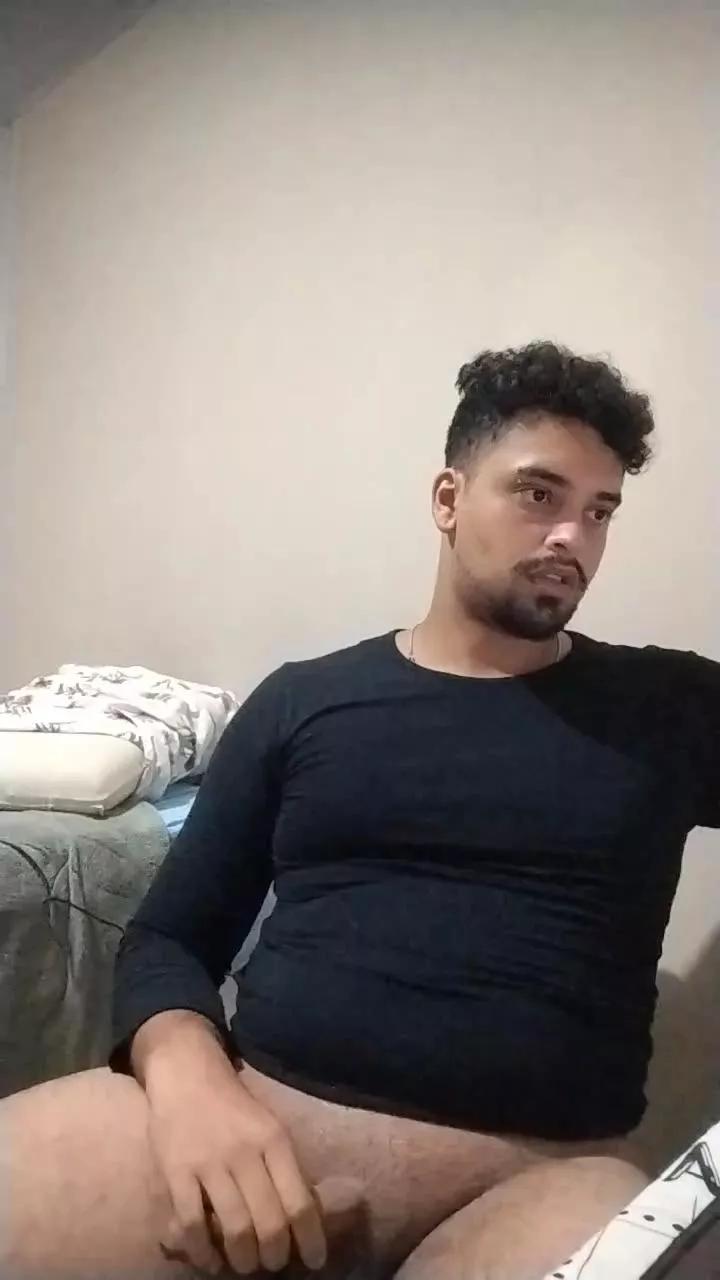 xcumshot3323 on Cam4 
