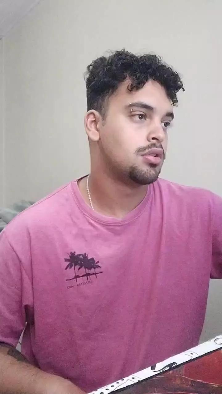 xcumshot3323 on Cam4 