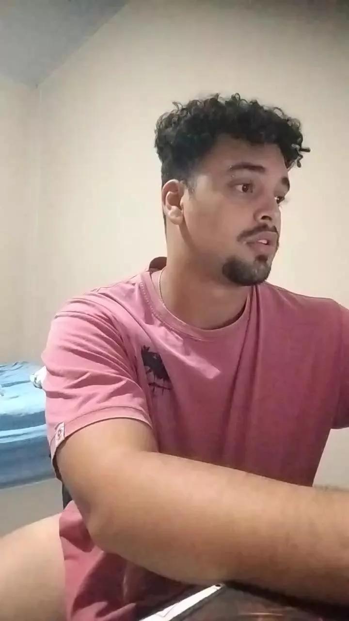 xcumshot3323 on Cam4 