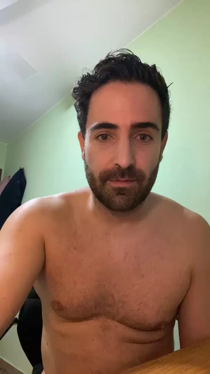 Offline Xueks on Cam4