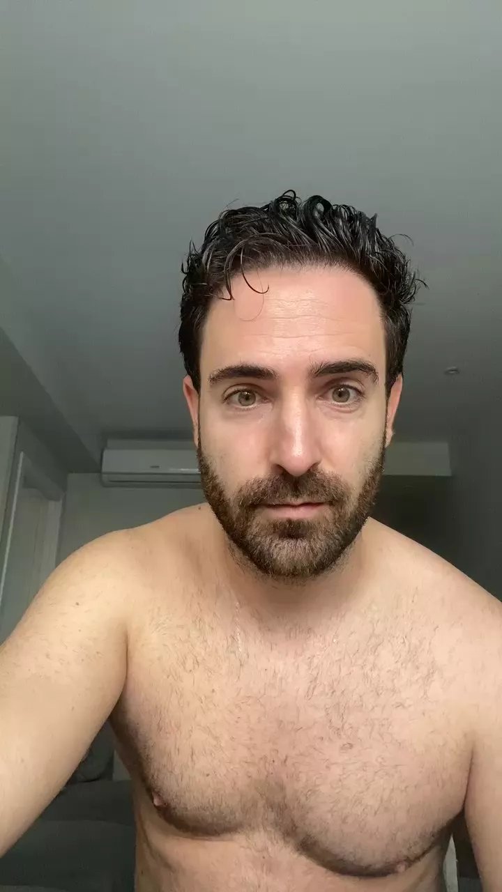 Offline Xueks on Cam4