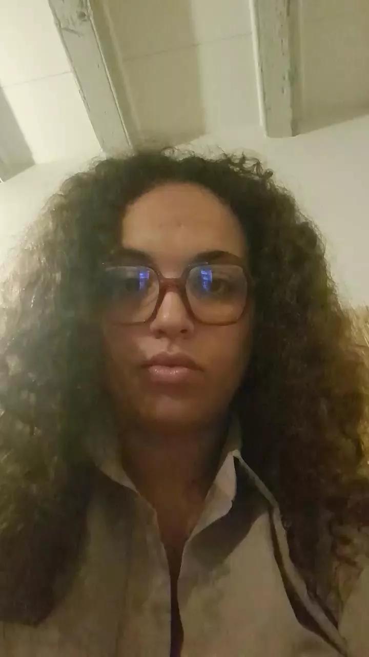 Yasmina2o on Cam4 