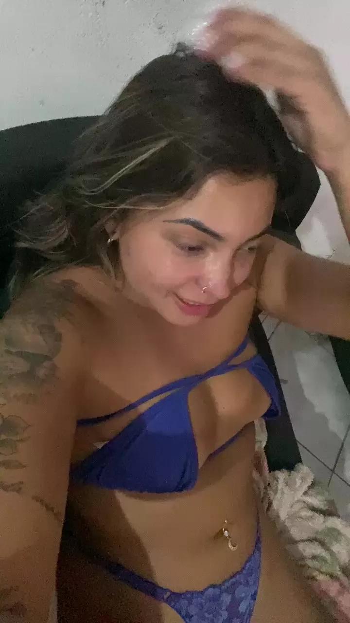 Yasmingrll on Cam4 