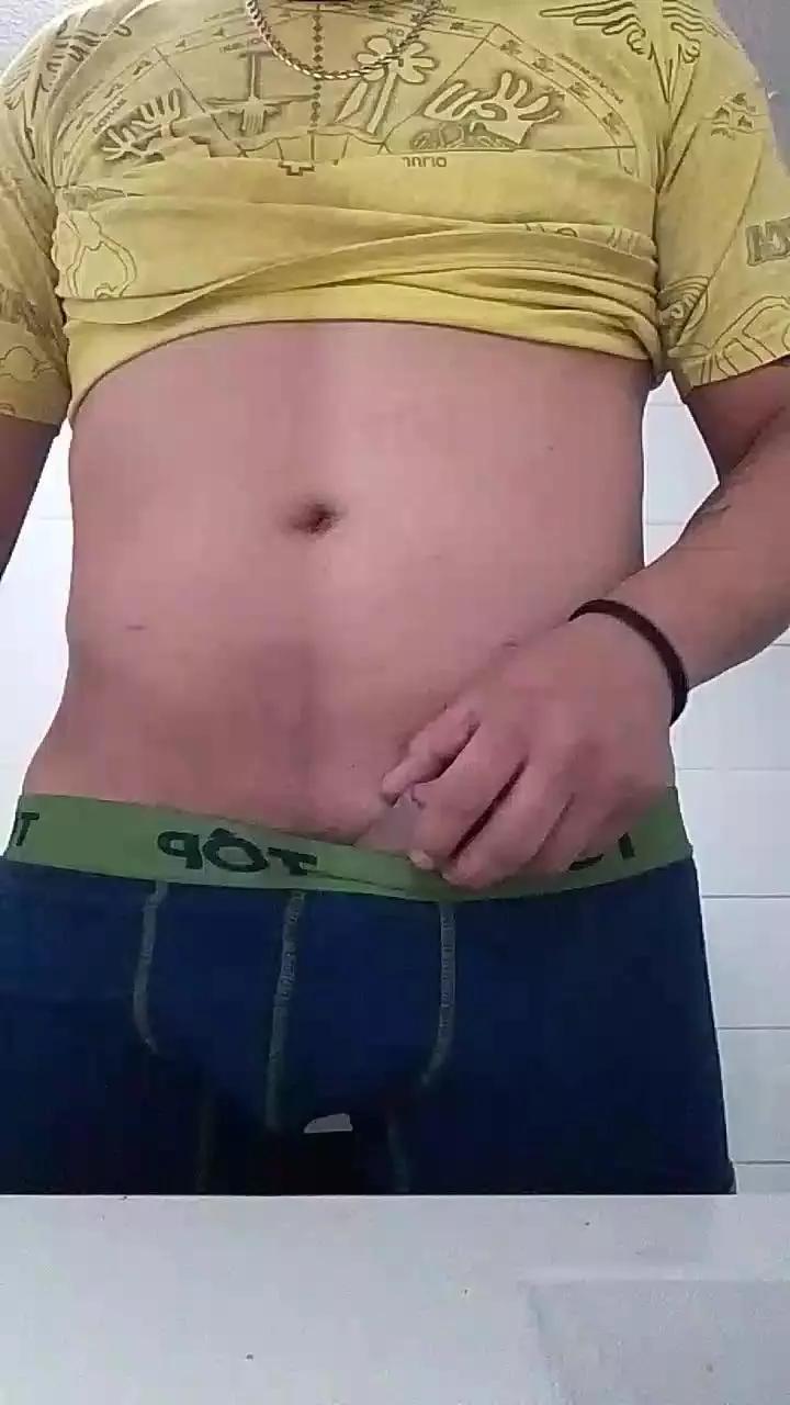 Yell47 on Cam4 