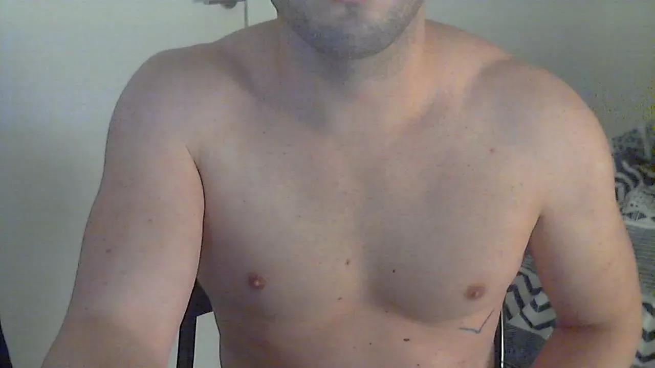 YoungFraser on Cam4 