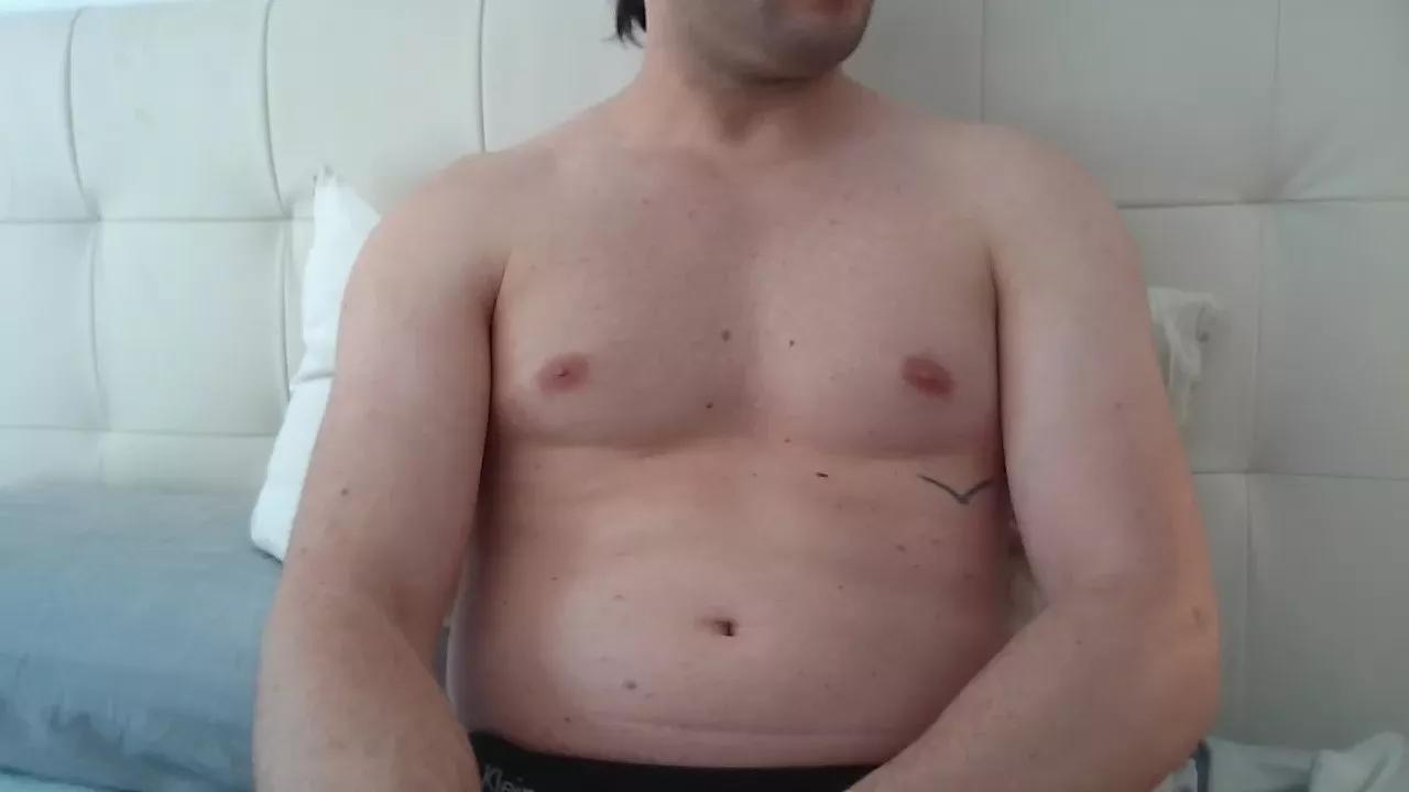 YoungFraser on Cam4 