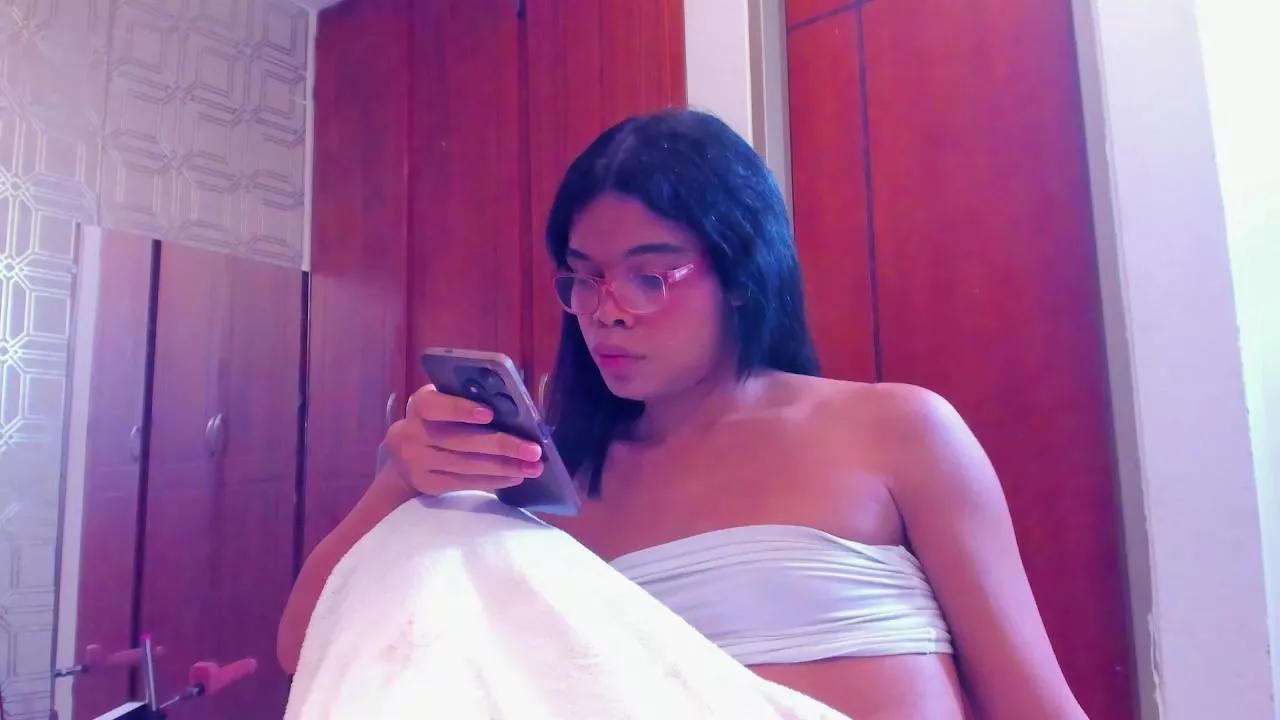 zoex2_ on Cam4 